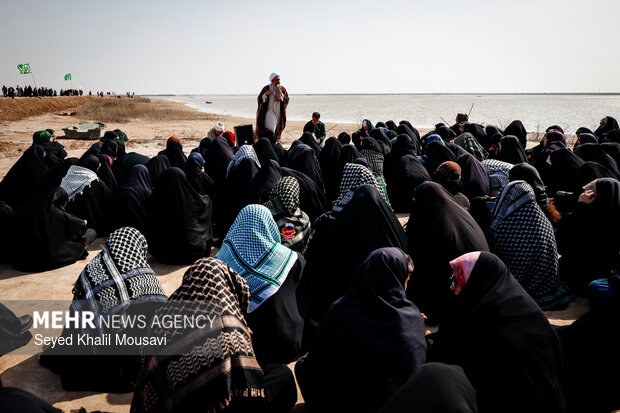 راهیان نور در یادمان شهدای طلائیه
