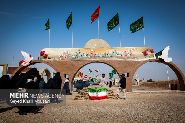 راهیان نور در یادمان شهدای طلائیه