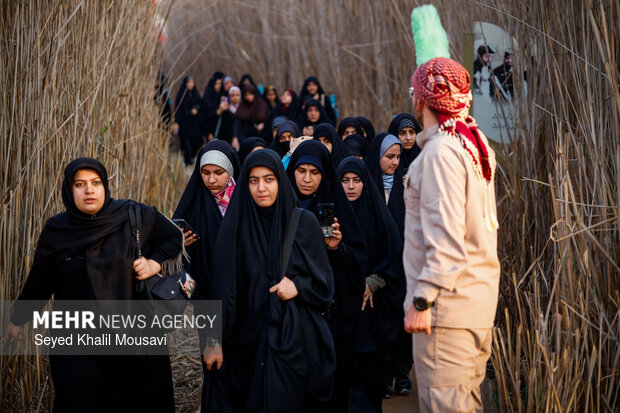 راهیان نور در يادمان شهدای علقمه خرمشهر