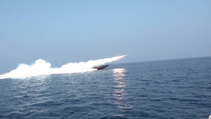 Iran drills for ‘smart control’ of Hormuz Strait