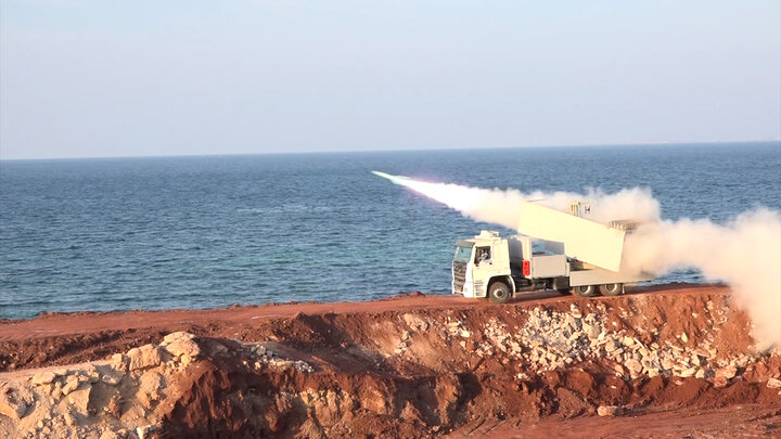 Iran drills for ‘smart control’ of Hormuz Strait