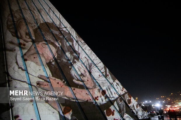 نورپردازی سه بعدی به مناسبت بزرگداشت شهدای فتنه آمریکایی - صهیونیستی