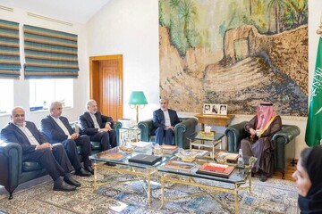 Iran, Saudi Arabia stress bolstering parliamentary relations