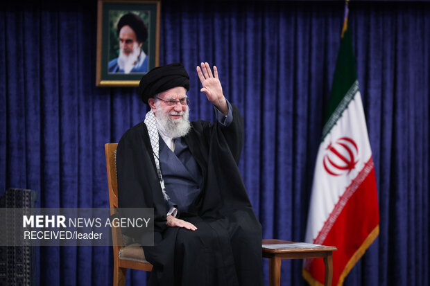 دیدار پرشور هزاران نفر از مردم تبریز و آذربایجان شرقی با رهبر معظم انقلاب اسلامی