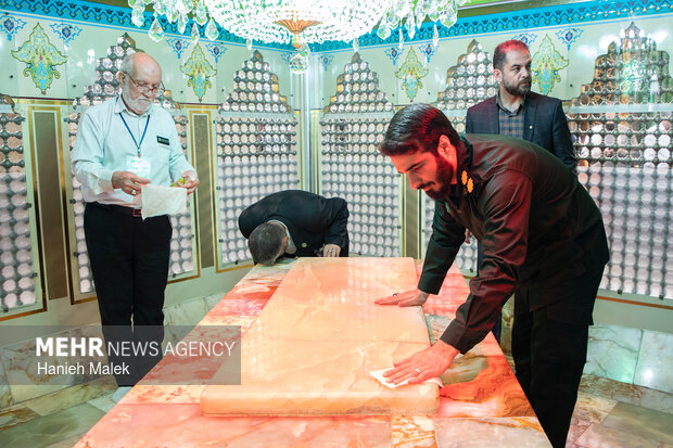 غبارروبی امام زاده عبدالله(ع) گرگان