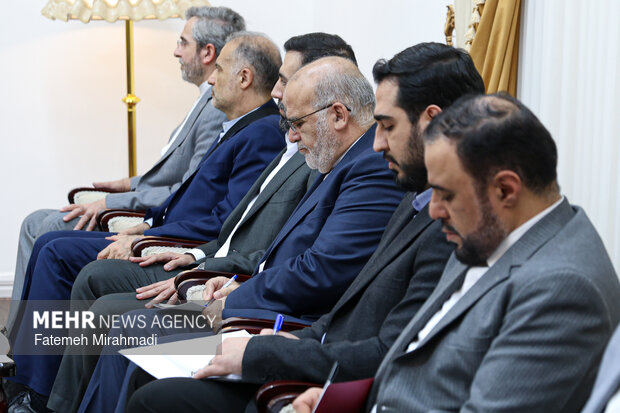 Meeting between Iran SNSC secretary and Russia’s energy min.
