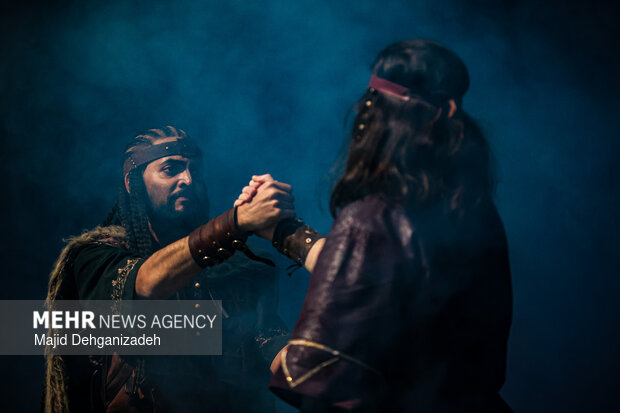 اجرای نمایش «هیولاکش» در یزد