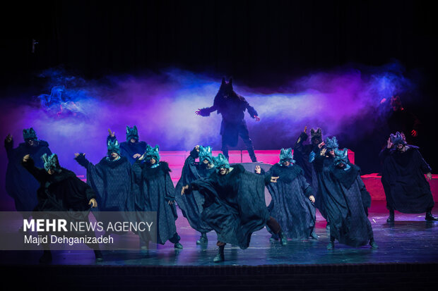 اجرای نمایش «هیولاکش» در یزد