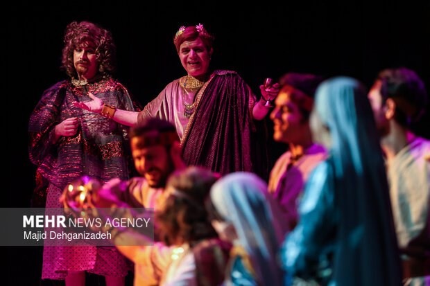 اجرای نمایش «هیولاکش» در یزد