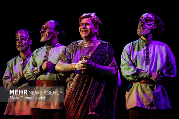 اجرای نمایش «هیولاکش» در یزد