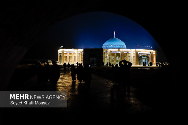 راهیان نور در یادمان شهدای شلمچه