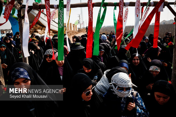 راهیان نور در یادمان شهدای والفجر ۸