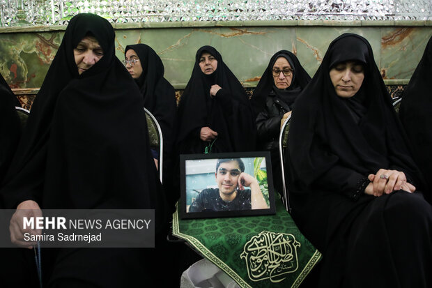 آیین غبارروبی ضریح مطهر آستان مقدس امامزاده صالح (ع)