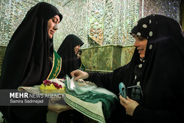 آیین غبارروبی ضریح مطهر آستان مقدس امامزاده صالح (ع)