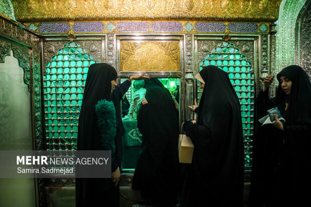 آیین غبارروبی ضریح مطهر آستان مقدس امامزاده صالح (ع)