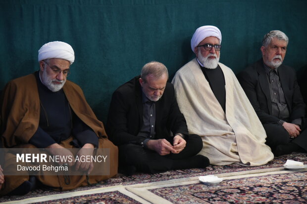 اربعین شهدای فتنه آمریکایی و صهیونیستی در مشهد