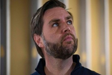 معاون ترامپ: متحدان اروپایی به منافع خود آسیب می‌زنند