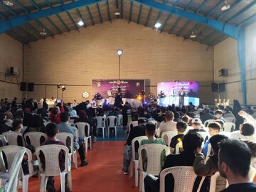 مریوان غرق در شور جوانی؛ برگزاری فستیوال ملی جوانان با استقبال مردم