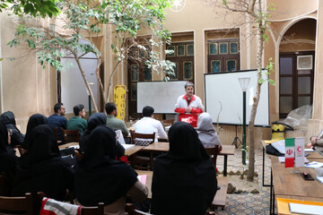 ۳۰ مربی جدید امدادی و کمک‌های اولیه در یزد تربیت شدند