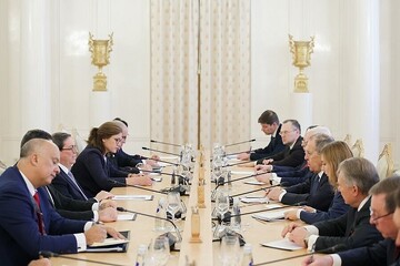 Rusya ve Küba dışişleri bakanları Moskova'da bir araya geldi