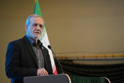 پزشکیان: سایه «جنگ یا صلح» را از کشور بزداییم؛ در ثبات می‌توان پیش رفت