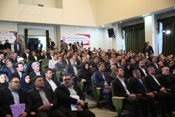 تصاویری از نشست اعضای نهضت توسعه عدالت آموزشی لرستان با پزشکیان