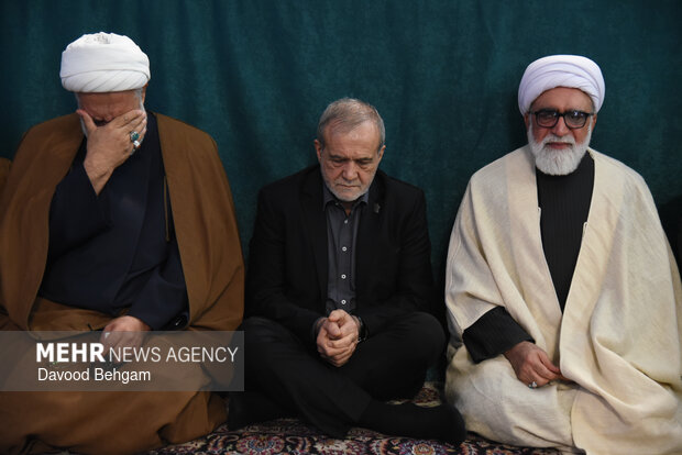 اربعین شهدای فتنه آمریکایی و صهیونیستی در مشهد