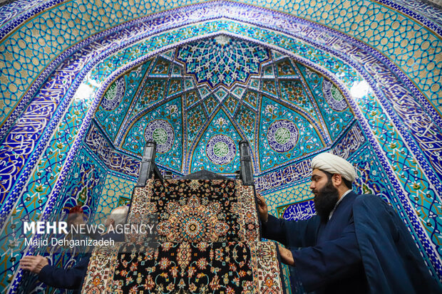 غبار روبی مسجد جامع کبیر یزد در آستانه ماه رمضان