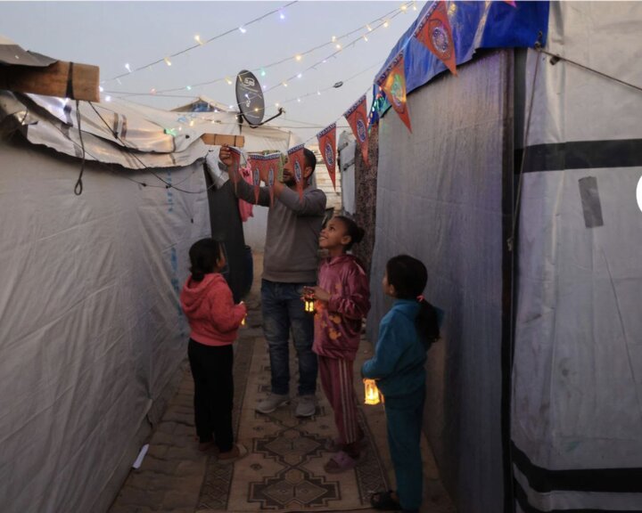 جهان آماده فرارسیدن ماه ضیافت خداوند