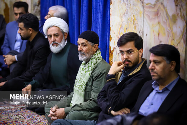 مراسم چهلم شهدای حوادث ۱۸ و ۱۹ دی‌ماه در یزد