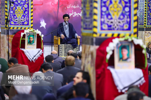 مراسم چهلم شهدای حوادث ۱۸ و ۱۹ دی‌ماه در یزد