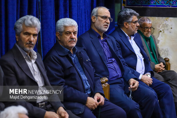 مراسم چهلم شهدای حوادث ۱۸ و ۱۹ دی‌ماه در یزد