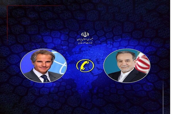 عراقجي يتلقى اتصالا هاتفيا من المدير العام للوكالة الدولية للطاقة الذرية