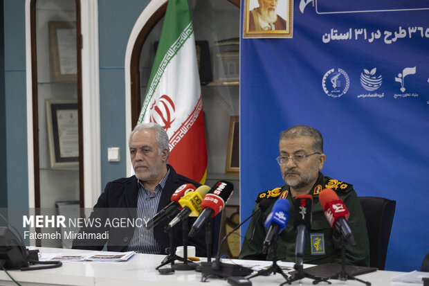 آیین بهره‌برداری طرح‌های گروه اقتصاد مردمی بنیاد تعاون بسیج