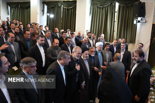 نشست «نهضت توسعه عدالت آموزشی با مشارکت مردم لرستان» با حضور رئیس‌جمهور