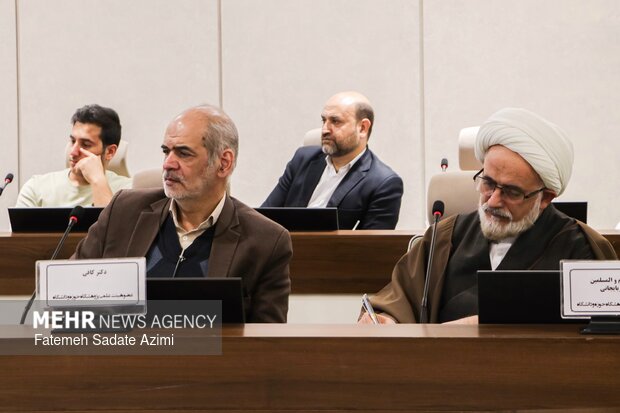 کرسی آزاداندیشی بیانیه گام دوم انقلاب و مسئله سبک زندگی