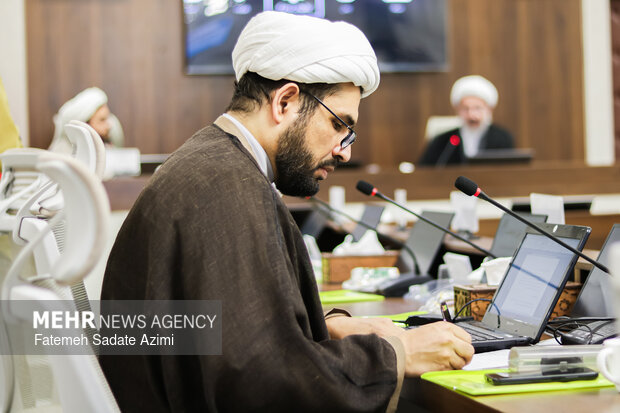 کرسی آزاداندیشی بیانیه گام دوم انقلاب و مسئله سبک زندگی