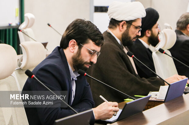 کرسی آزاداندیشی بیانیه گام دوم انقلاب و مسئله سبک زندگی