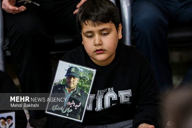 چهلم شهدای فتنه آمریکایی صهیونی در حرم بانوی کرامت