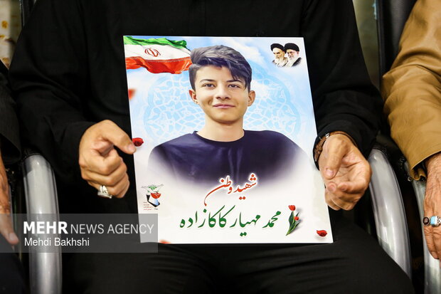 چهلم شهدای فتنه آمریکایی صهیونی در حرم بانوی کرامت