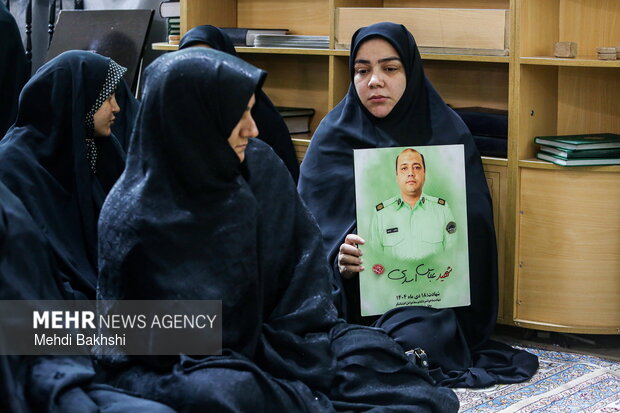 چهلم شهدای فتنه آمریکایی صهیونی در حرم بانوی کرامت