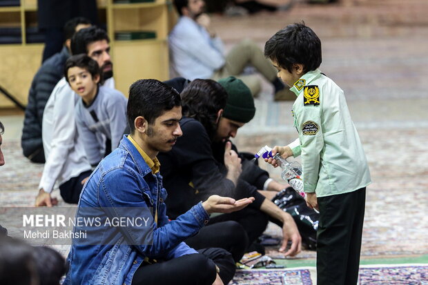 چهلم شهدای فتنه آمریکایی صهیونی در حرم بانوی کرامت