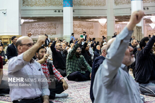 چهلم شهدای فتنه آمریکایی صهیونی در حرم بانوی کرامت