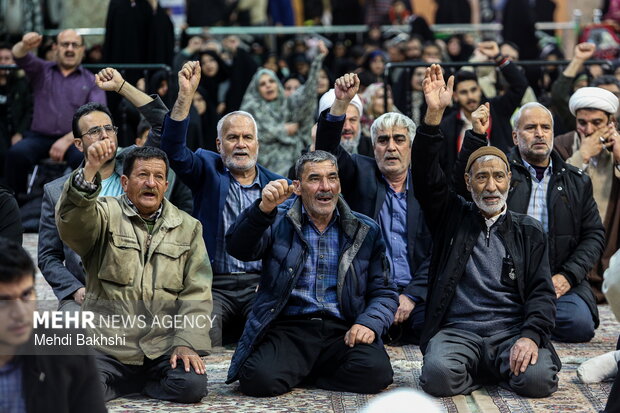 چهلم شهدای فتنه آمریکایی صهیونی در حرم بانوی کرامت