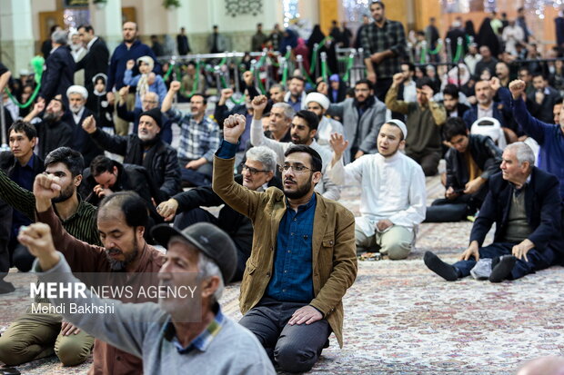 چهلم شهدای فتنه آمریکایی صهیونی در حرم بانوی کرامت