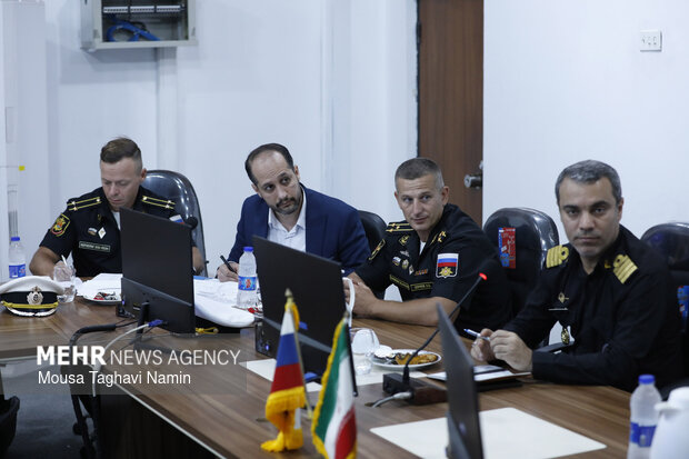 نشست توجیهی رزمایش مرکب دریایی ایران و روسیه در بندرعباس