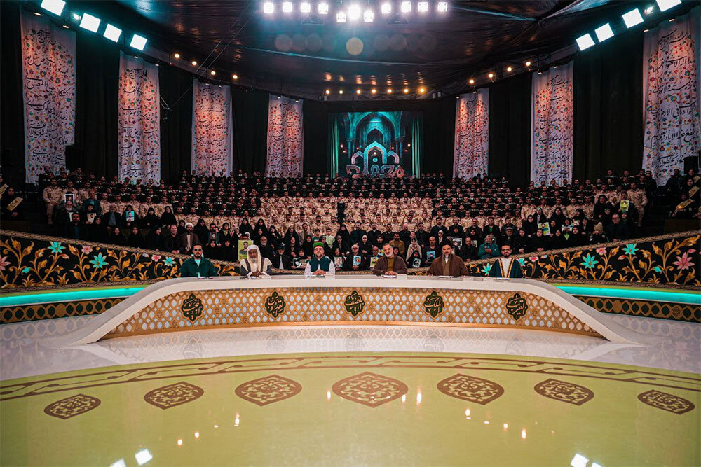 «محفل ۴» حوالی افطار مهمان خانه‌ها می‌شود