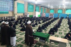 استقبال دانش‌آموزان دلگانی از مسابقات قرآن و نماز