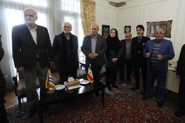 دیپلماسی فوتبال در سفارت اروگوئه/تاج: فوتبال همیشه مسیر ارتباط است