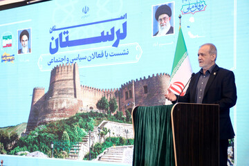 پزشکیان: مساجد تبدیل به پناهگاه مردم شود؛ وصل دولت به نهادهای مردمی